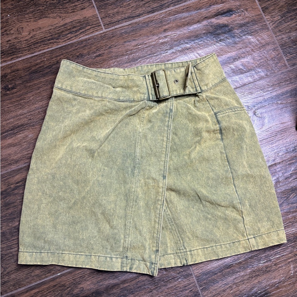Chelsea & Violet Olive Green Apparel